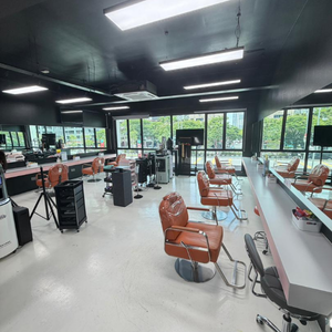 Hair Saloon@Kepong, Kuala Lumpur